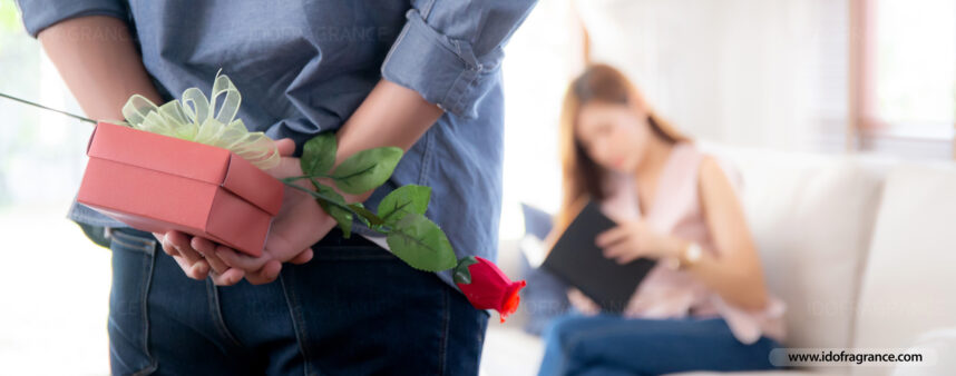 Whenboyswantaperfumethatispleasingtogirlstrythese4methods00